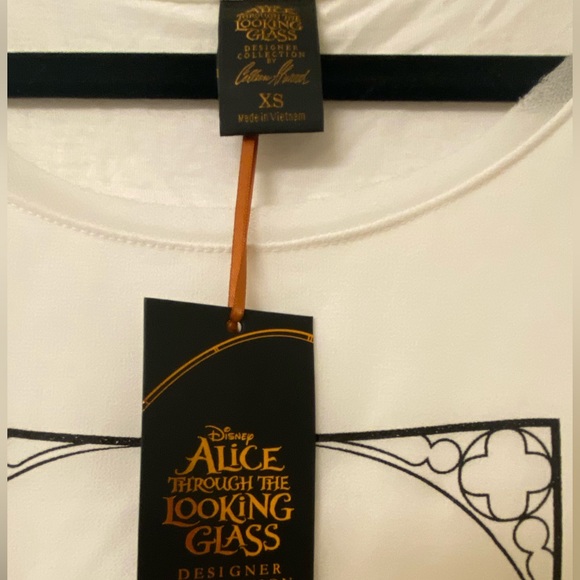 Alice in Wonderland blouse. White rabbit. NWT. - Picture 3 of 4